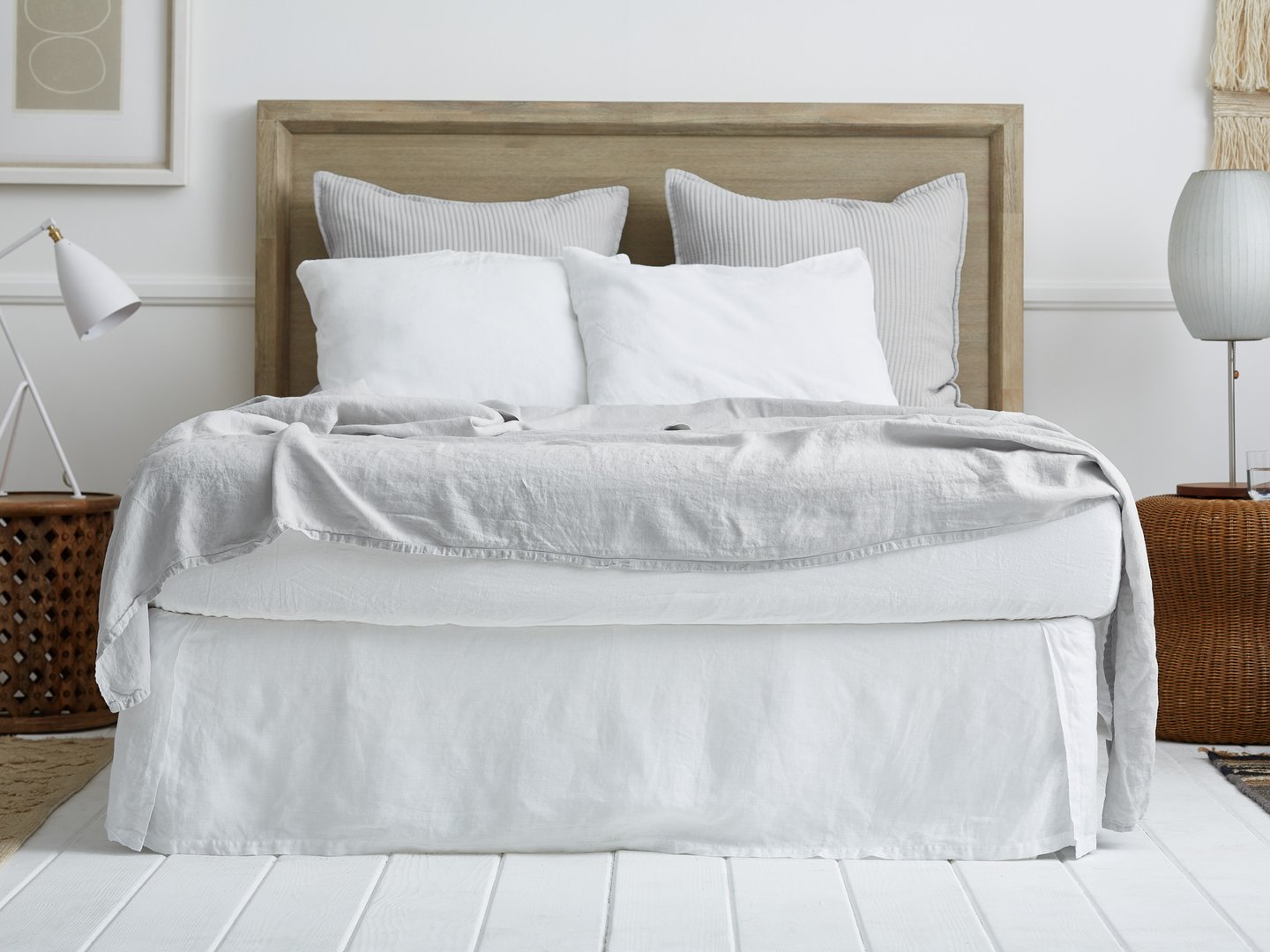 linen-bed-skirt-white-000-3_1440x